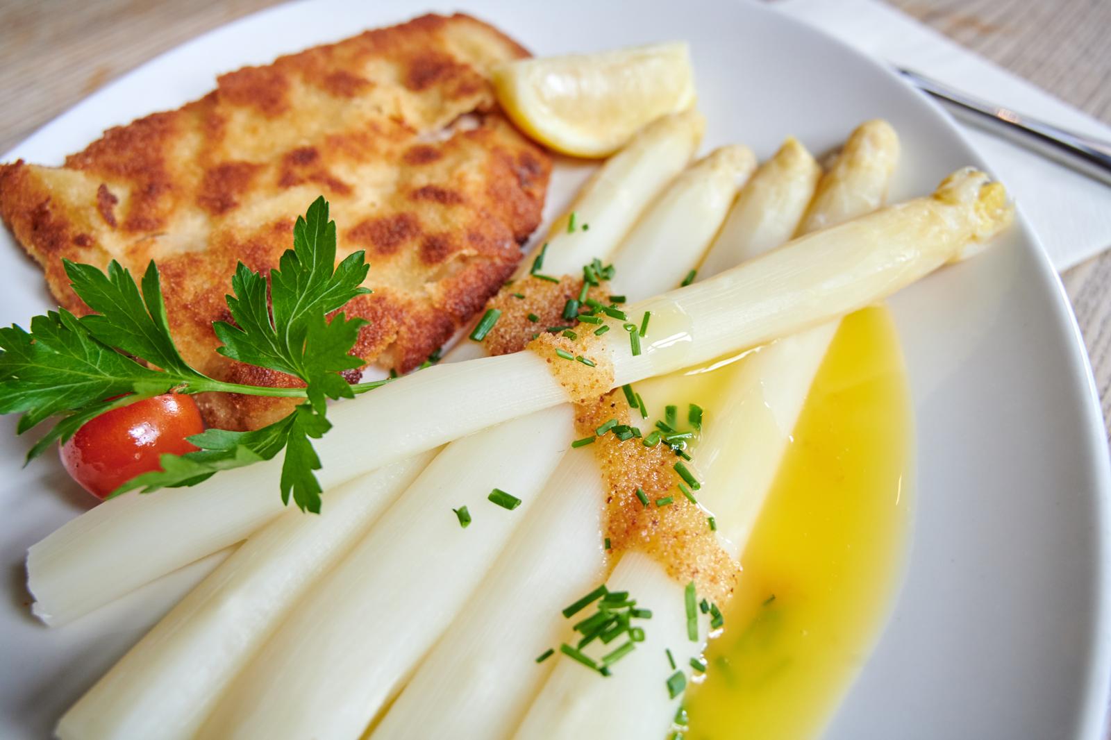 Asparagi bolliti