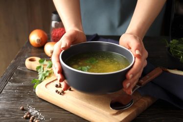 Brodo di cappone