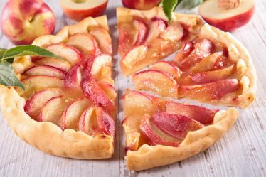 Crostata di pesche