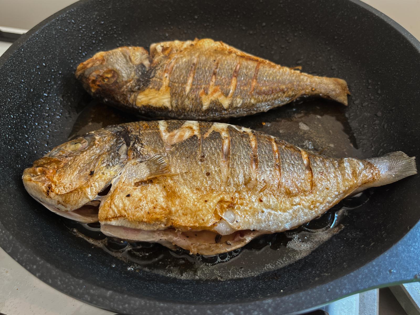 Orata in padella