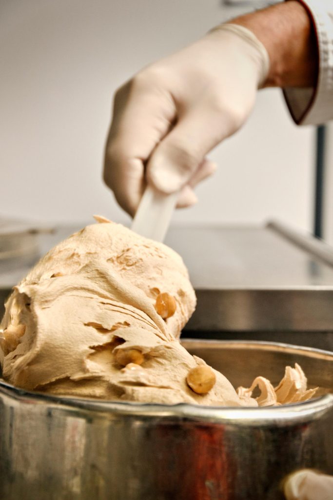 Pasta di nocciole