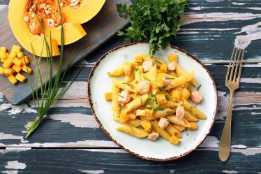 Pasta salmone e zucchine