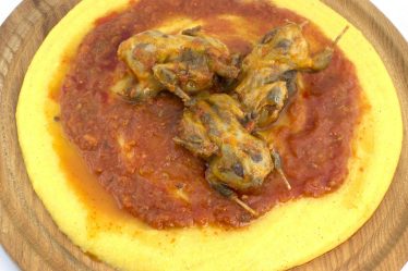 Polenta e osei