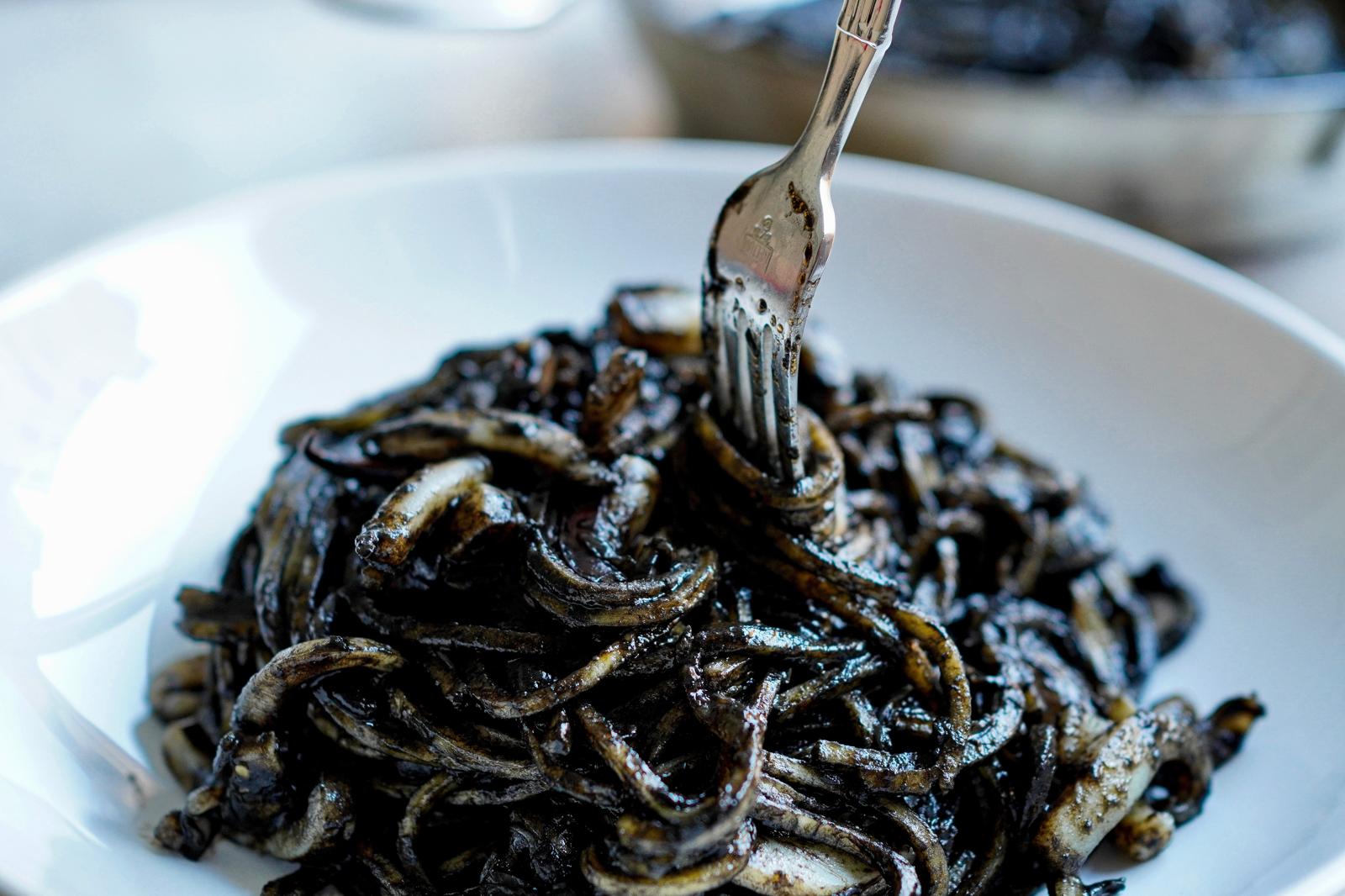 Spaghetti al nero di seppia
