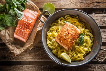 Tagliatelle al salmone