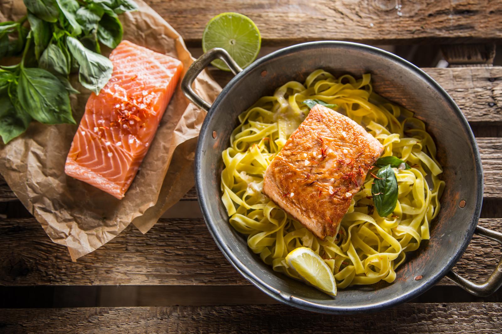 Tagliatelle al salmone