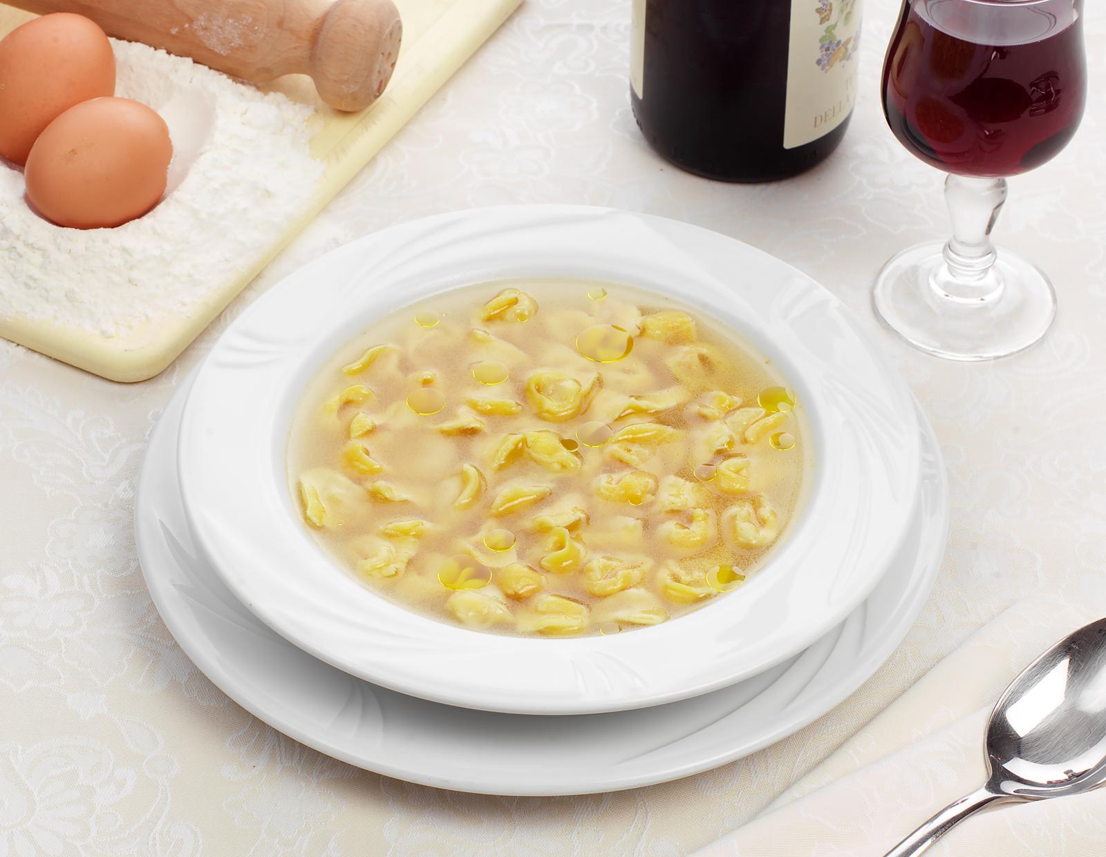 Tortellini in brodo